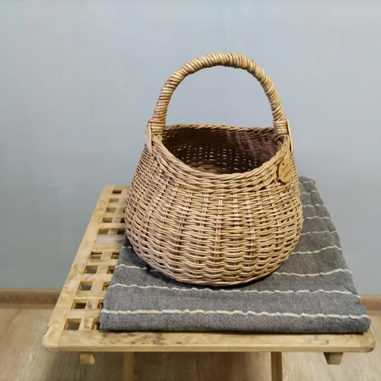 Корзина плетеная грибная