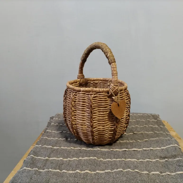 Корзина плетеная для цветов и декора
