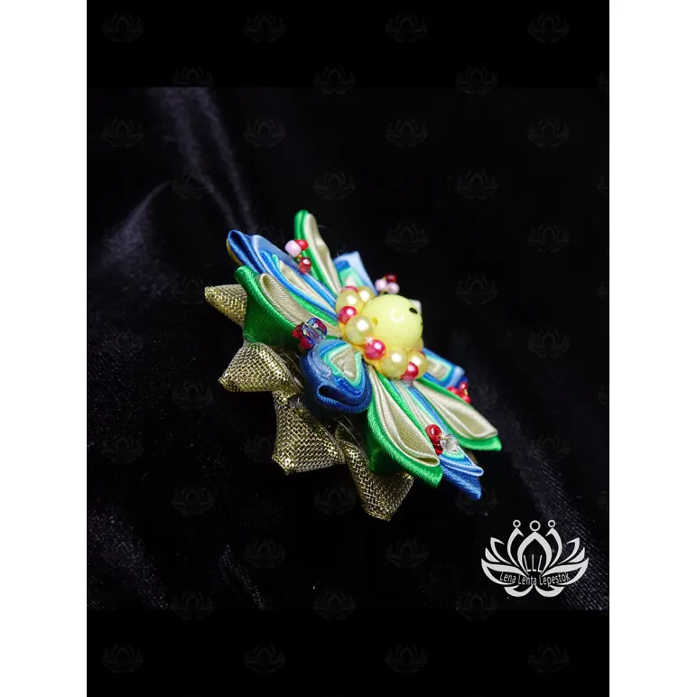 Заколка для волос ручной работы "Солнечный круг" разноцветный. Единственный экземпляр. Цветы Канзаши на волосы Ваши.