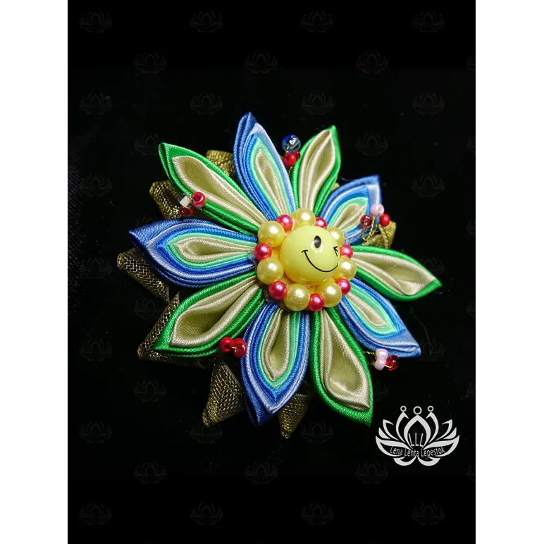 Заколка для волос ручной работы "Солнечный круг" разноцветный. Единственный экземпляр. Цветы Канзаши на волосы Ваши.