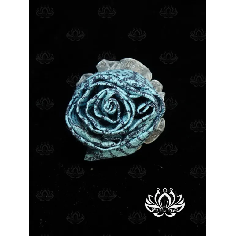 Резинка для волос ручной работы "Бутон" бирюзовый. Единственный экземпляр. Цветы Канзаши на волосы Ваши.