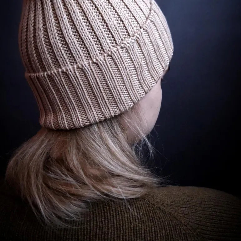 Шапка ручной работы