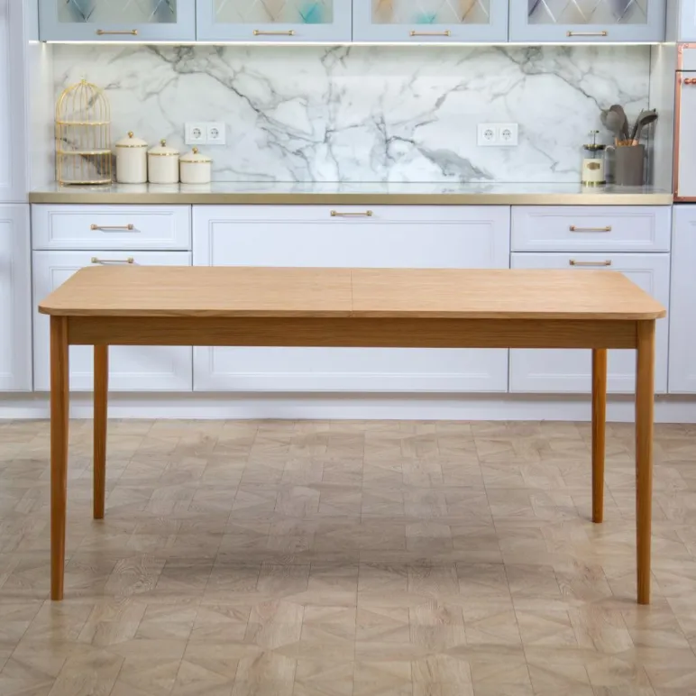 Прямоугольный, раздвижной стол. Дубовый шпон, массив ясеня