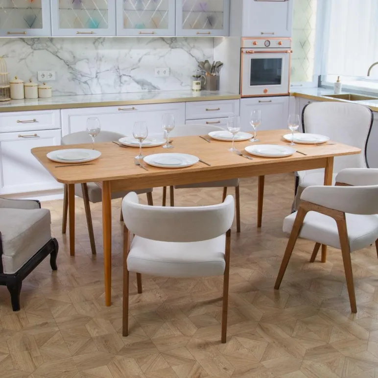 Прямоугольный, раздвижной стол. Дубовый шпон, массив ясеня