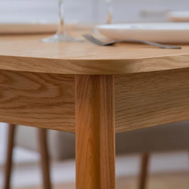 Прямоугольный, раздвижной стол. Дубовый шпон, массив ясеня