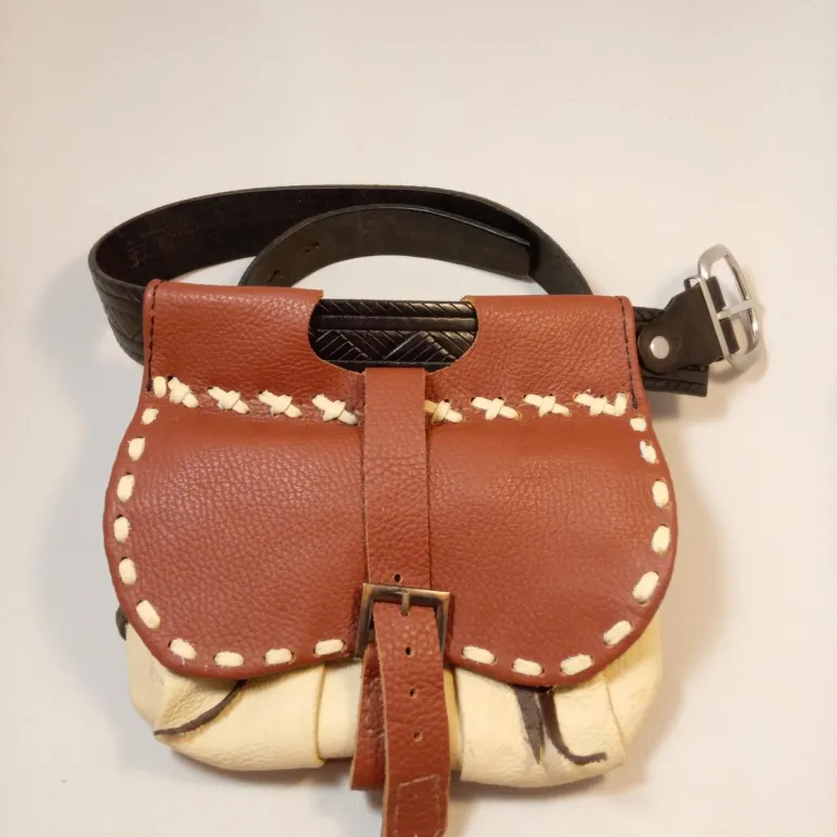 Сумка реконструкция, натуральная кожа, с пряжкой, ручная работа