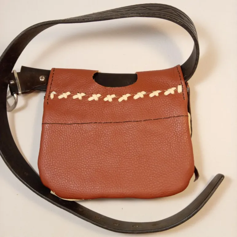 Сумка реконструкция, натуральная кожа, с пряжкой, ручная работа