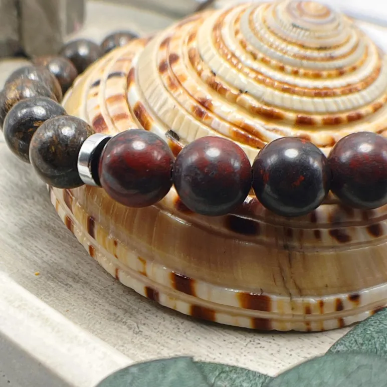 Браслет - талисман из натурального пренита и маковой яшмы