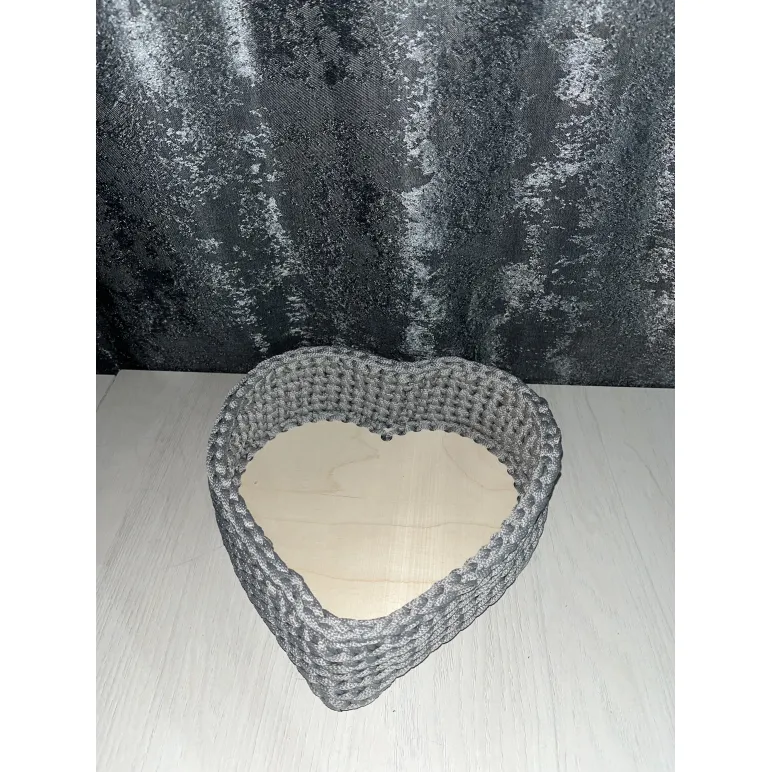 КОРЗИНА РУЧНОЙ РАБОТЫ ИЗ ПОЛИЭФИРНОГО ШНУРА СЕРДЦЕ Корзина ручной работы из полиэфирного шнура сердце