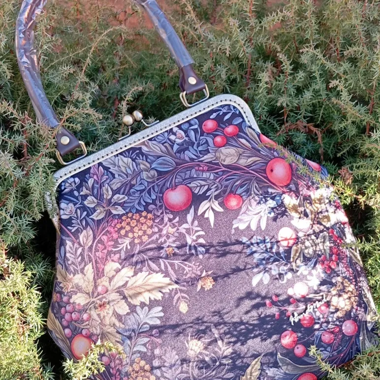 Сумка ручной работы с фермуаром Время-Осень