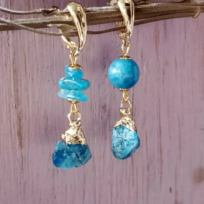 Серьги с апатитом