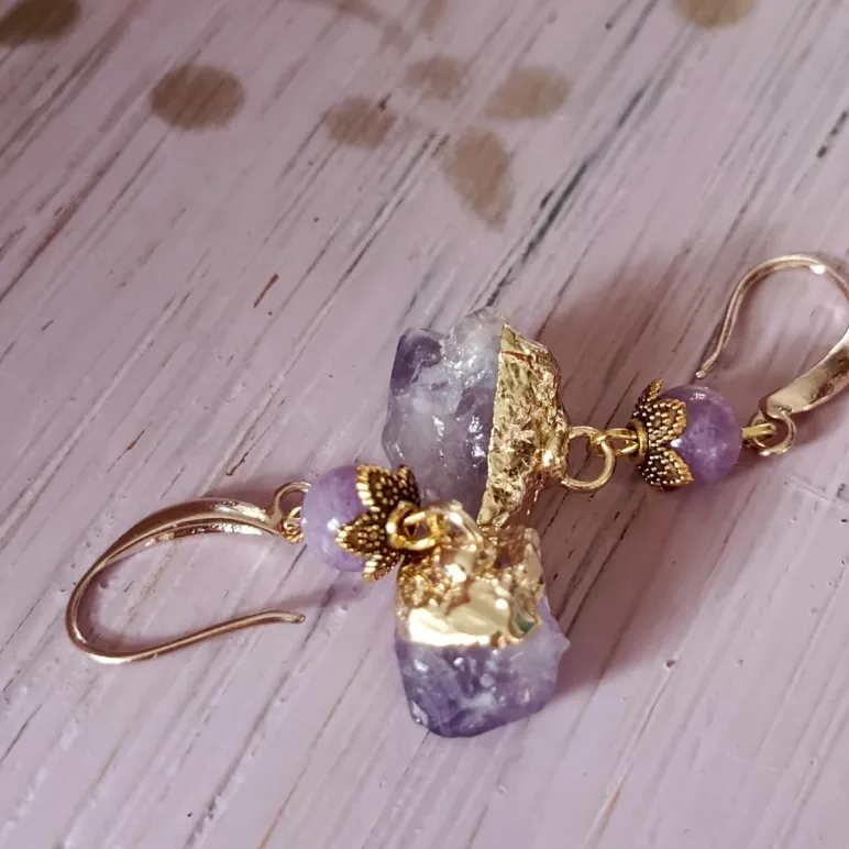 СЕРЬГИ С ДИКИМ АМЕТИСТОМ Серьги с диким аметистом