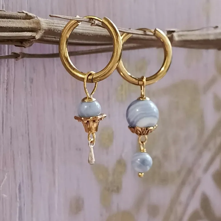 СЕРЬГИ КОНГО С ГОЛУБЫМ АГАТОМ Серьги конго с голубым агатом