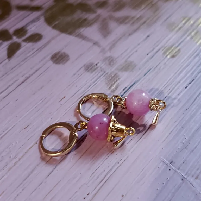 СЕРЬГИ С РОЗОВЫМ АПАТИТОМ Серьги с розовым апатитом