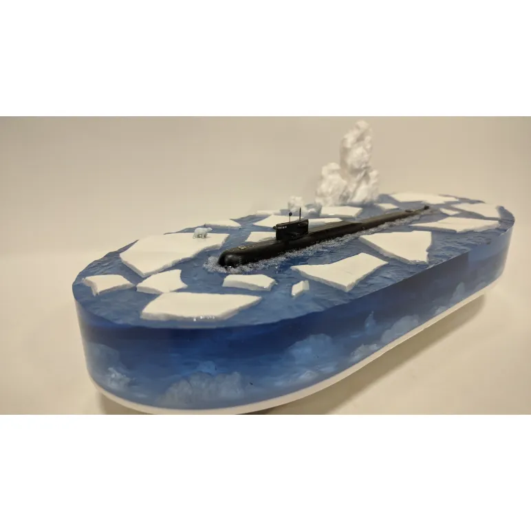 Модель подводной лодки 667АУ "Налим"