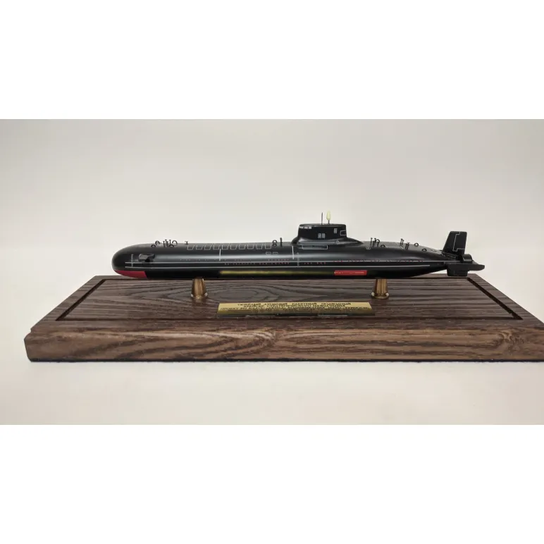 МОДЕЛЬ ПОДВОДНОЙ ЛОДКИ ПРОЕКТ 941 "АКУЛА" Модель подводной лодки проект 941 "Акула"