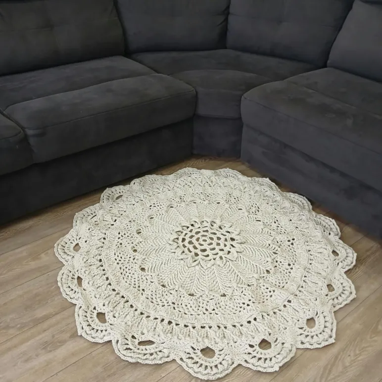 Вязаный ковёр