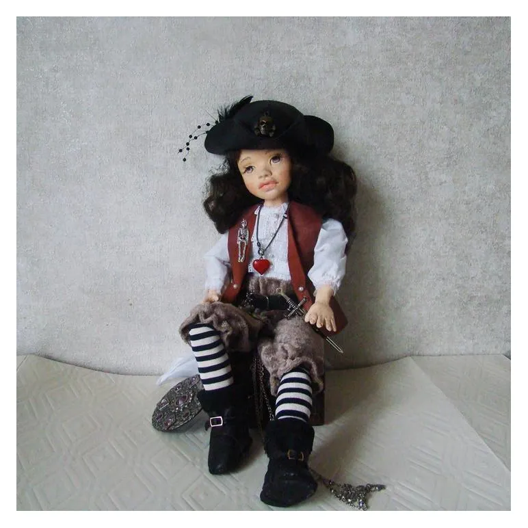 Пиратка - разбойница Лаура. Интерьерная кукла