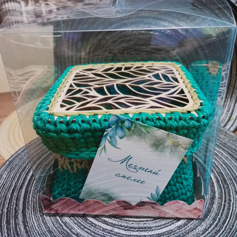 Шкатулка вязаная Мята