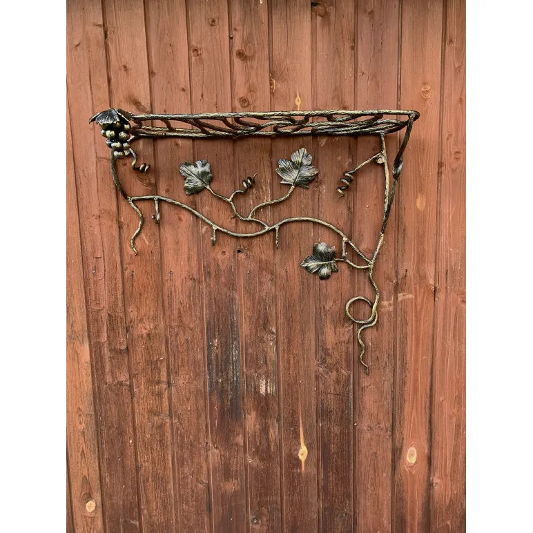 Вешалка для одежды настенная кованая