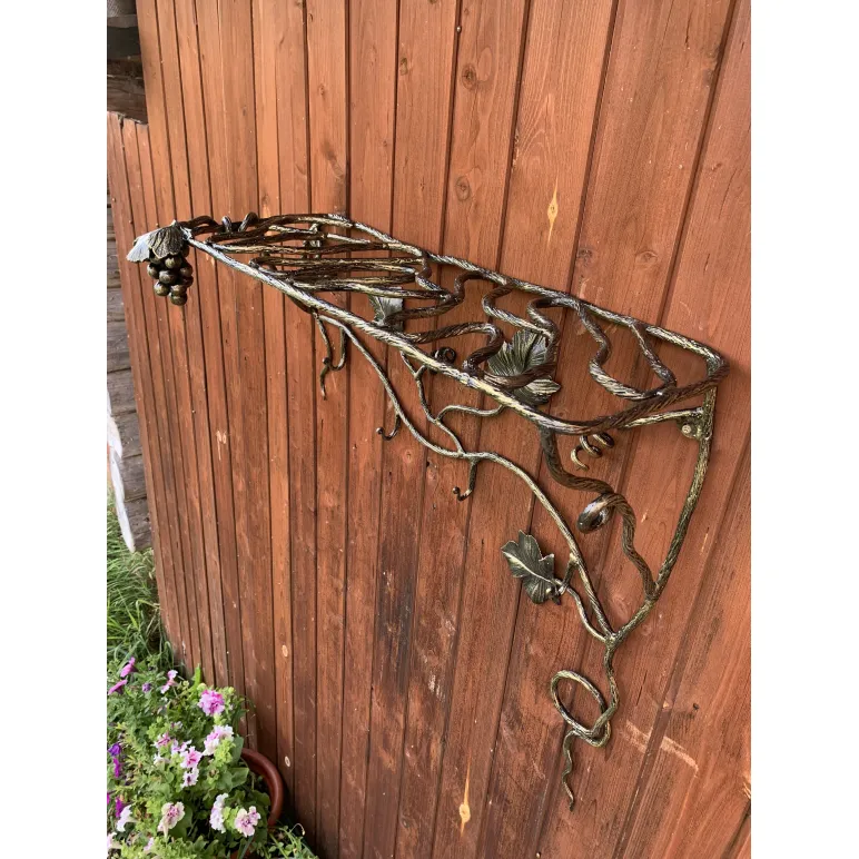 Вешалка для одежды настенная кованая