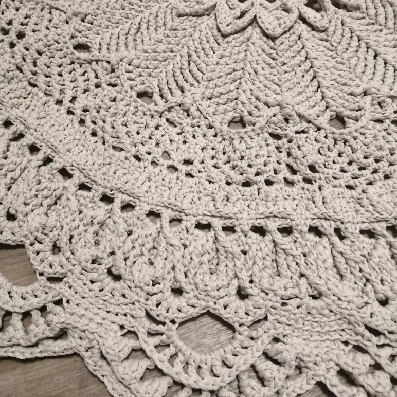 Вязаный ковёр