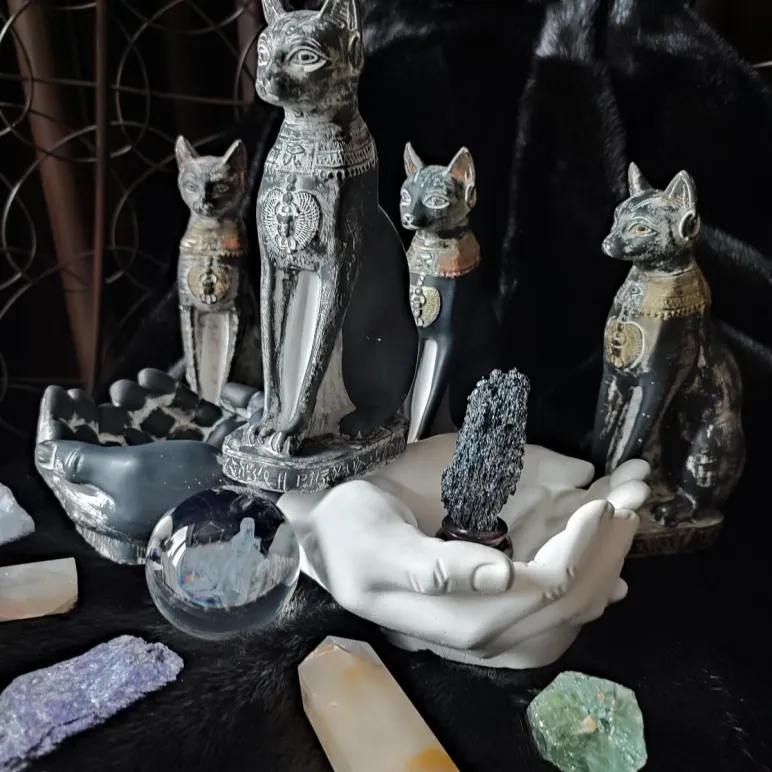 Священный оберег семьи Богиня " Баст" (бастет)