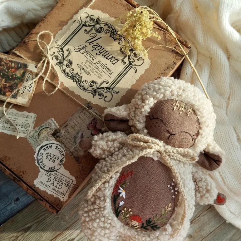 Игрушка овечка