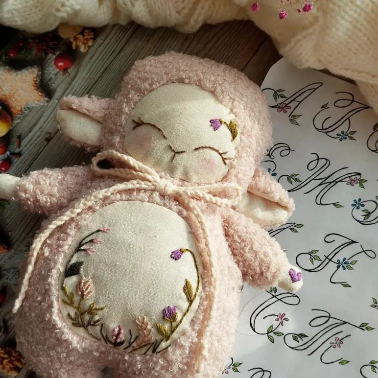 Игрушка овечка