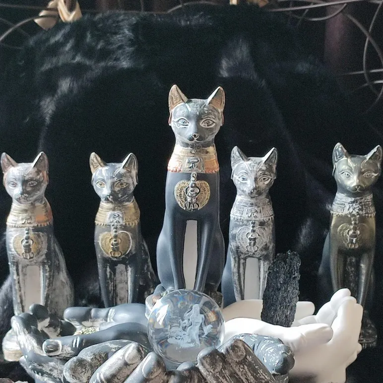 Священный оберег семьи Богиня " Баст" (бастет)