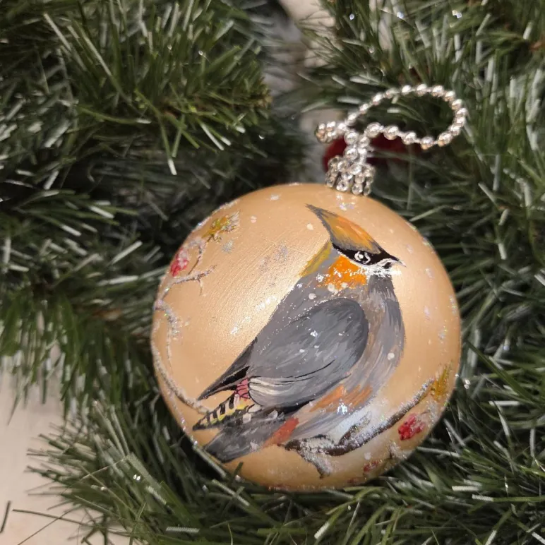 Игрушка на елку Шар новогодний "Свиристели"