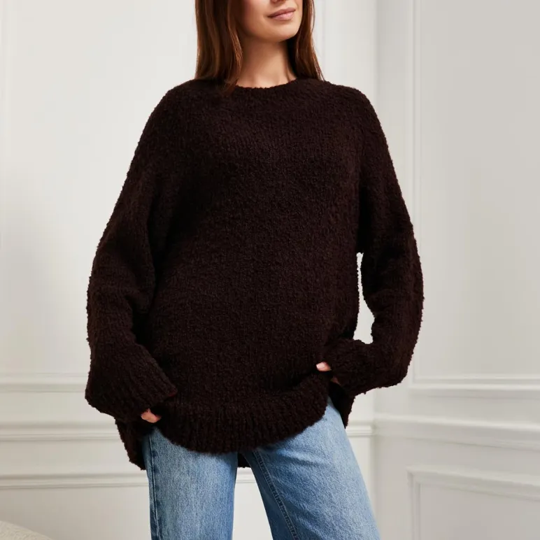 Свитер шоколадный букле
