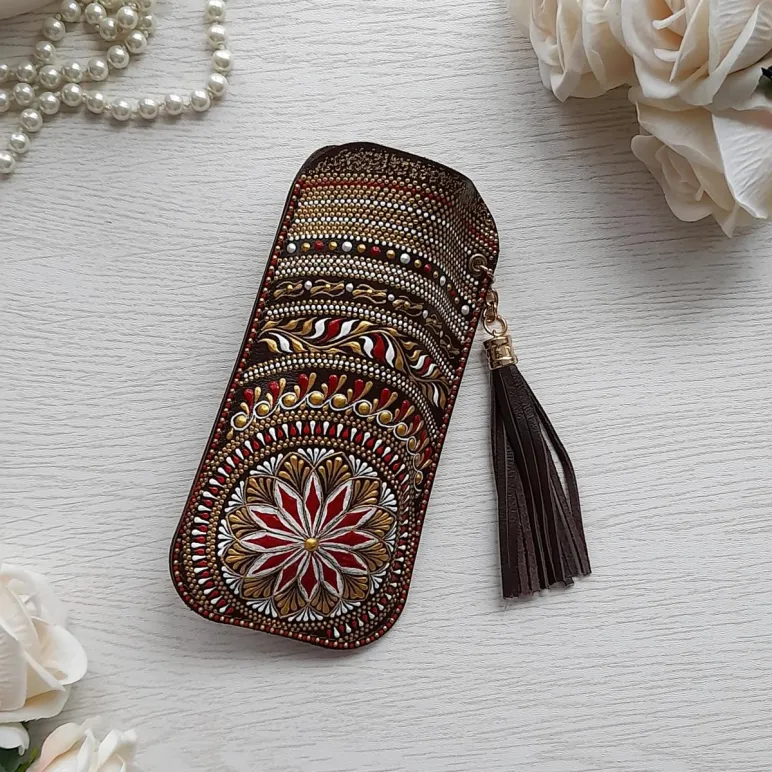 Чехол для очков из натуральной кожи с кистью "Осенний комплемент"