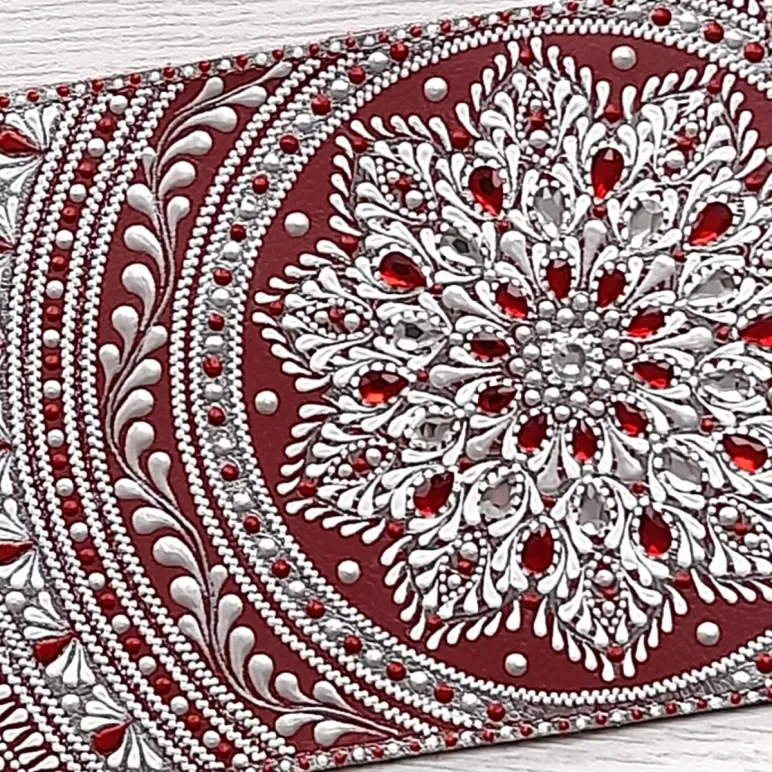 Обложка на паспорт из натуральной кожи "Снежные рубины"