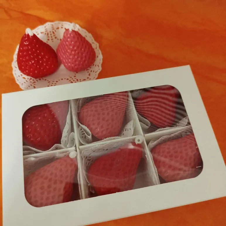 Свечи восковые подарочные Клубника Пион