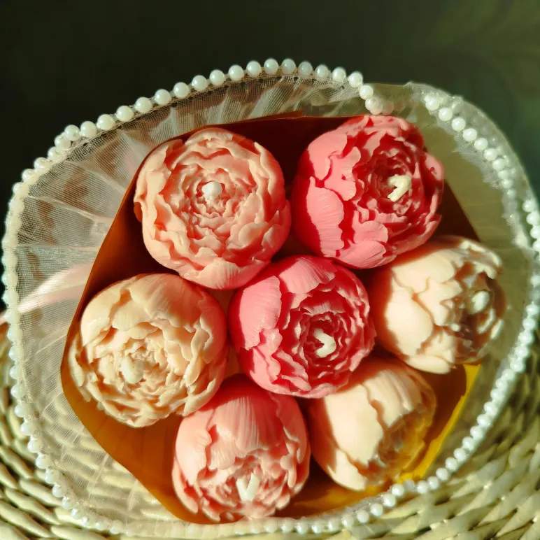 Свечи восковые пионы букет