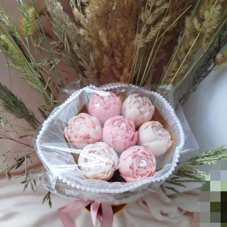 Свечи восковые пионы букет