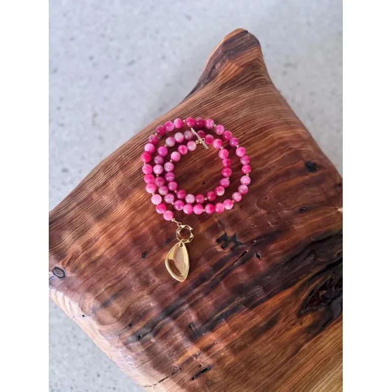 Колье из натурального арбузного кварца с крупным кулоном