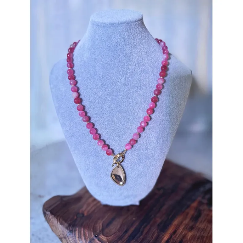 Колье из натурального арбузного кварца с крупным кулоном