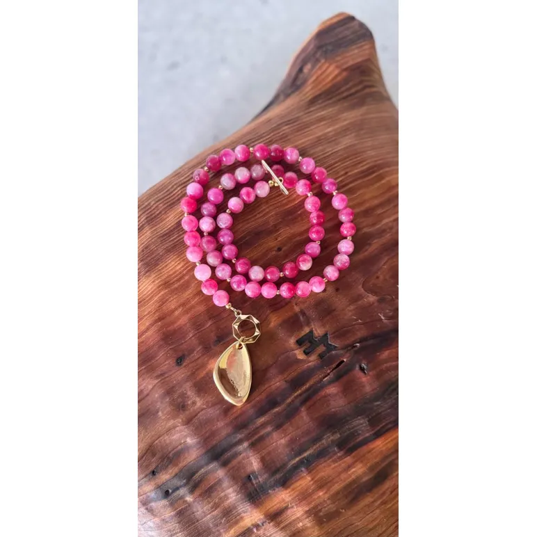 Колье из натурального арбузного кварца с крупным кулоном