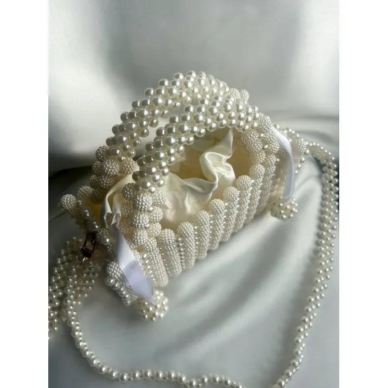 Сумка из акриловых бусин ежевика и имитация жемчуга