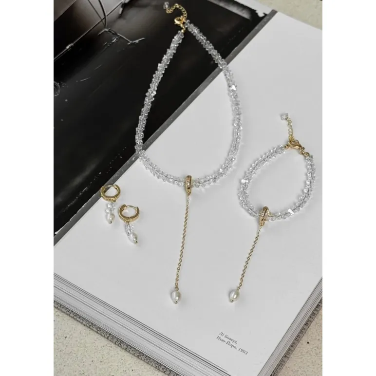 Комплект украшений из ювелирного стекла с отливом и натуральным жемчугом