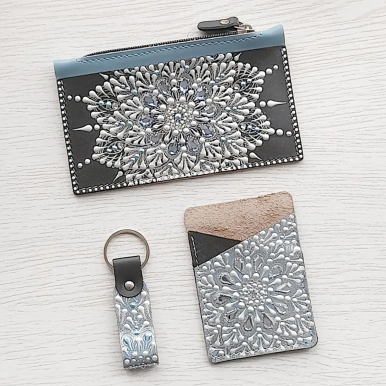 Подарочный набор аксессуаров из натуральной кожи