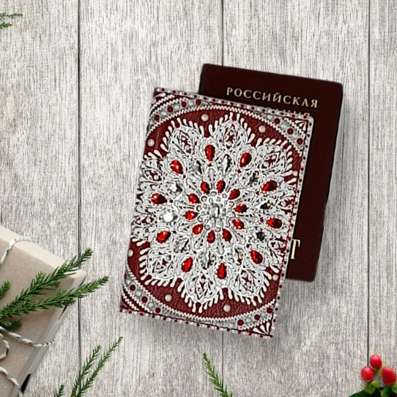 Обложка на паспорт из натуральной кожи "Снежные рубины"
