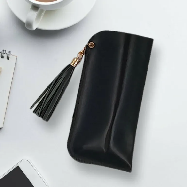 Чехол для очков из натуральной кожи с кистью "Гармония в золоте"