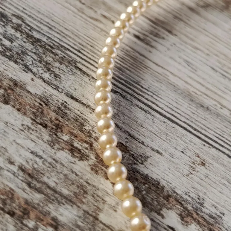 Чокер с жемчугом