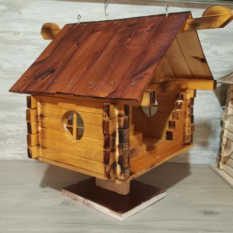 Кормушка для птиц