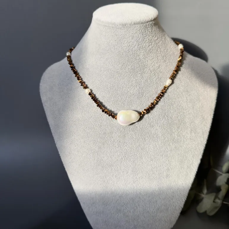 Чокер из алмазного стекла с крупной жемчужиной майорка и натуральным культивированным речным жемчугом