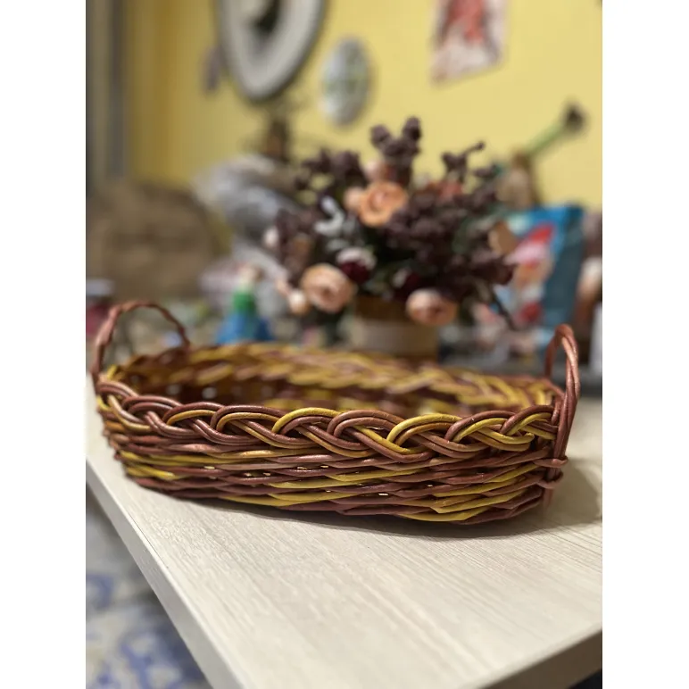 Поднос из бумажной лозы