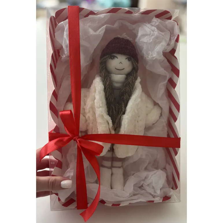 Кукла ручной работы — верный друг для вашей малышки